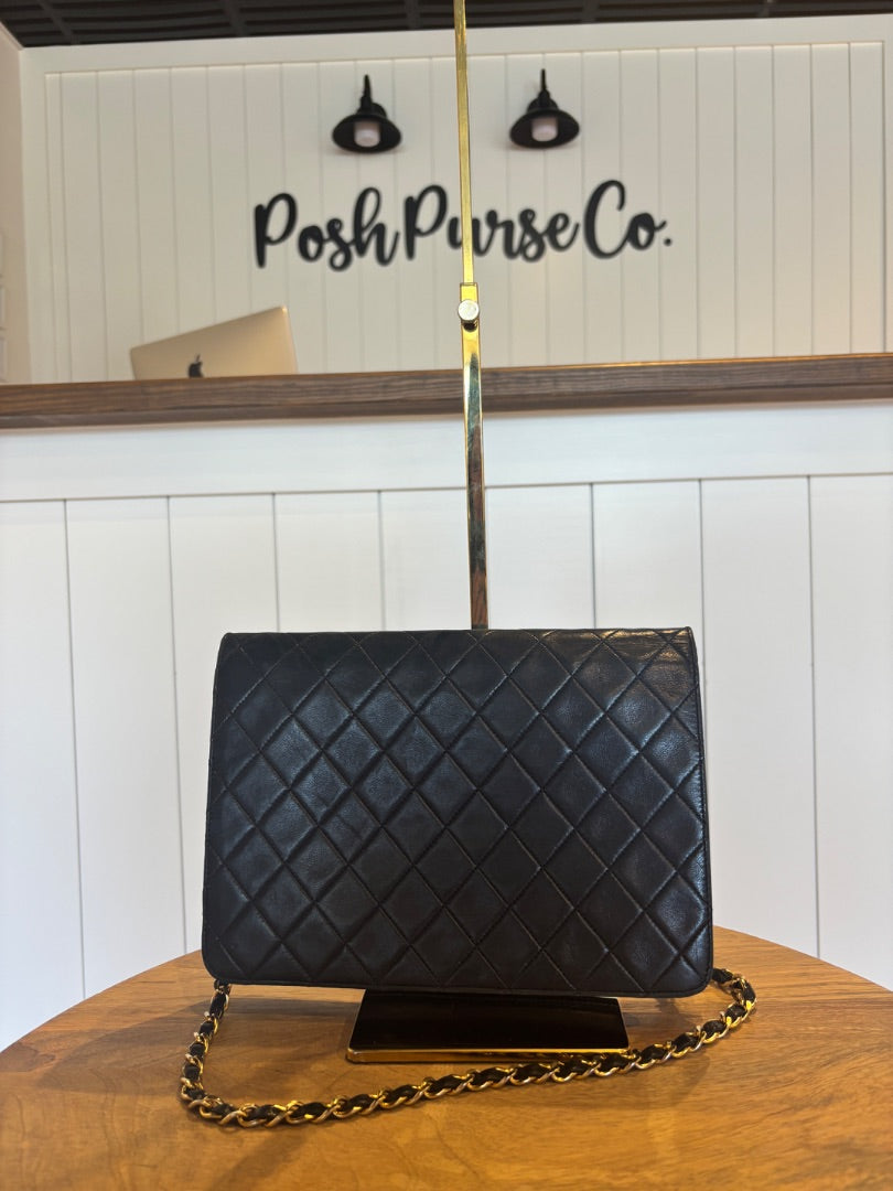 Black Chanel Chanel Vintage with Chain