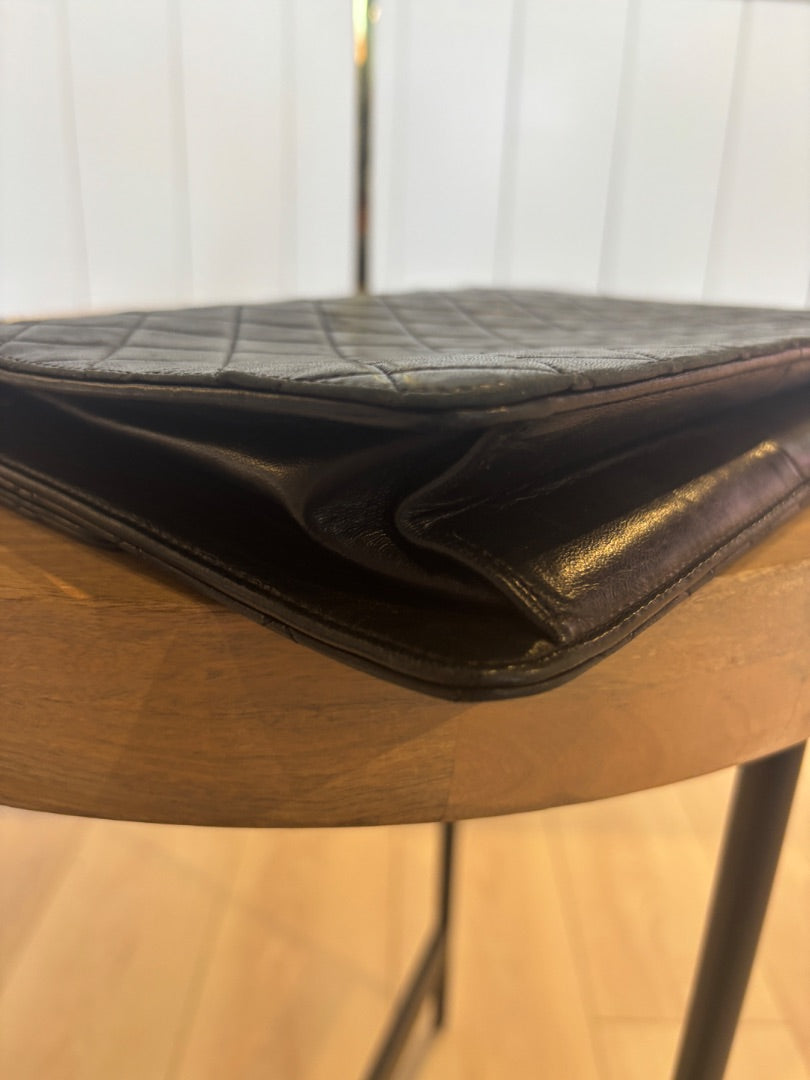 Black Chanel Chanel Vintage with Chain