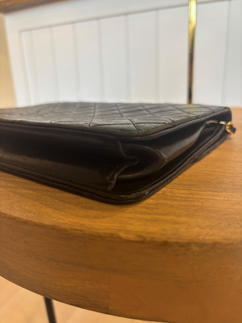 Black Chanel Chanel Vintage with Chain