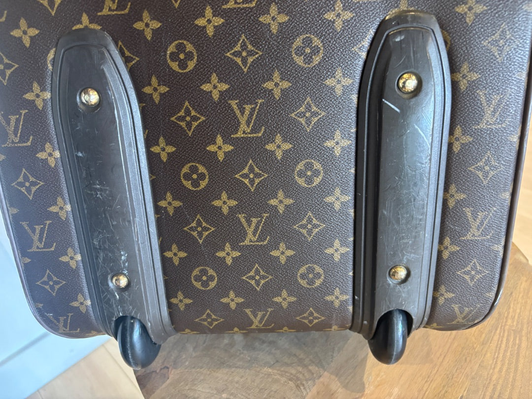 Louis Vuitton Louis Vuitton Pegase 60