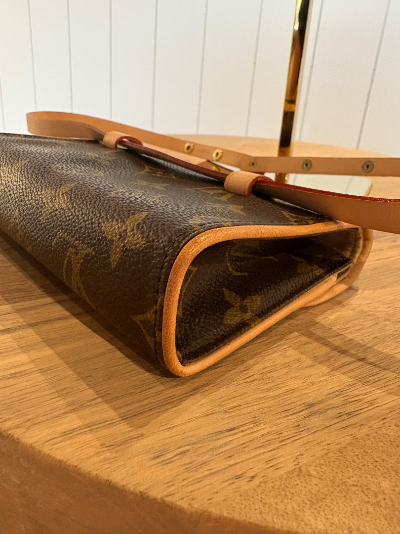 Monogram Louis Vuitton Lous Vuitton Florentine Waist Bag, XS