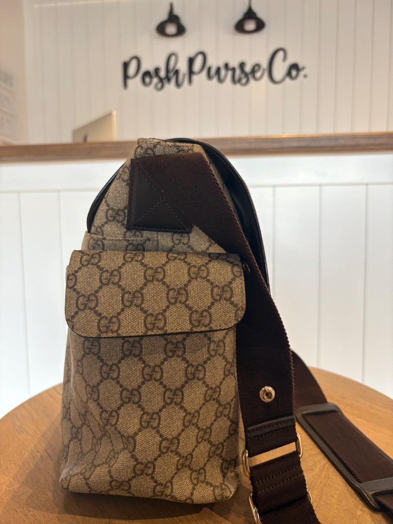 Monogram Gucci Like New GG Supreme Canvas Diaper Bag