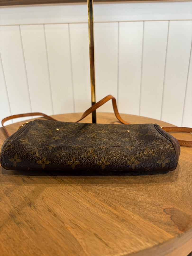 Louis Vuitton Monogram Favorite Crossbody