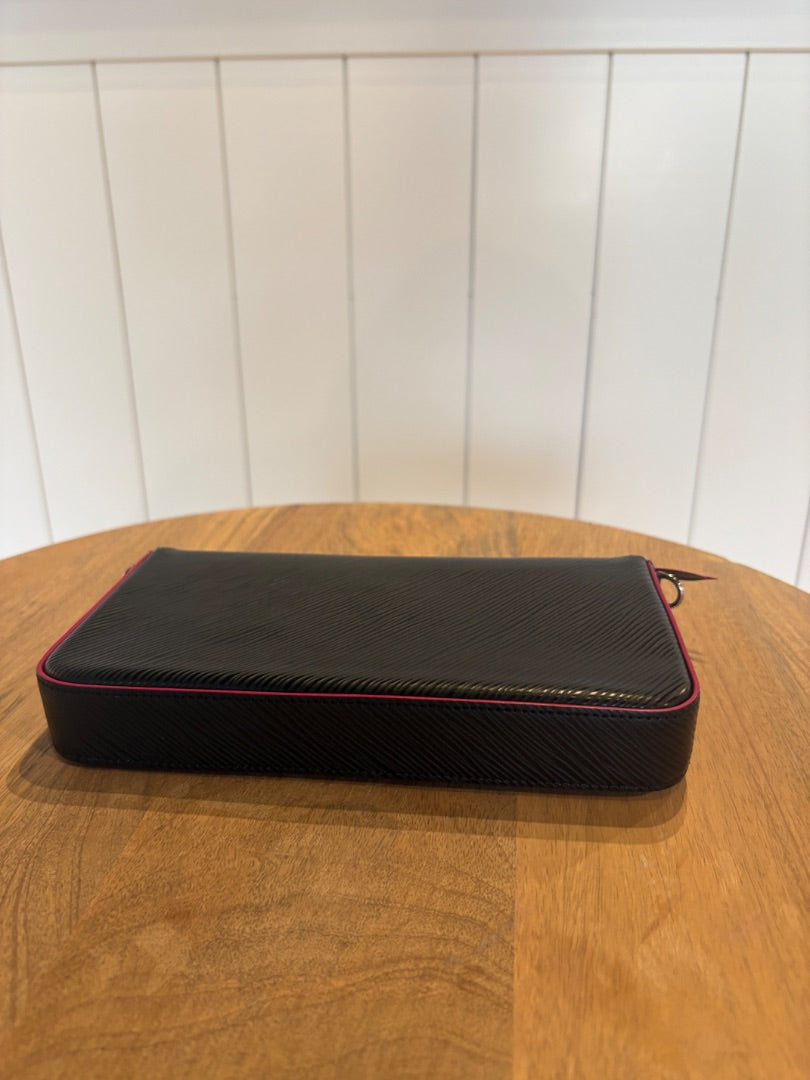 Black BRAND NEW Pochette Felice Handbag