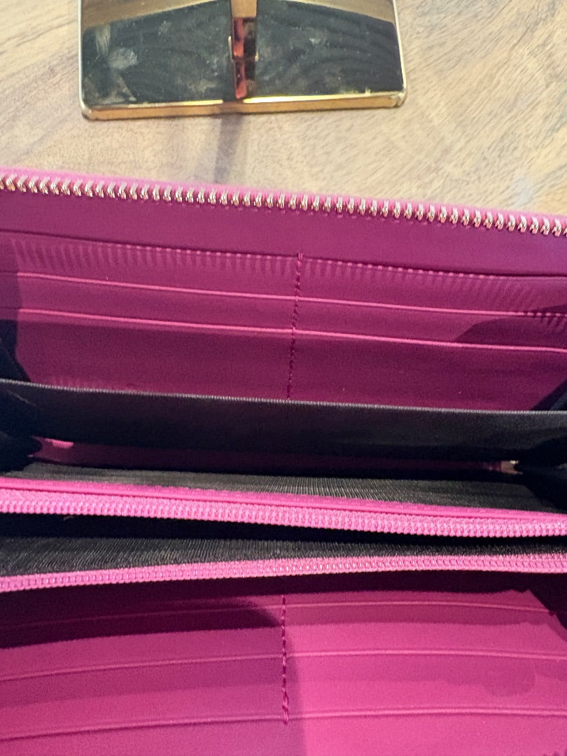 Pink Gucci Zip Around Wallet
