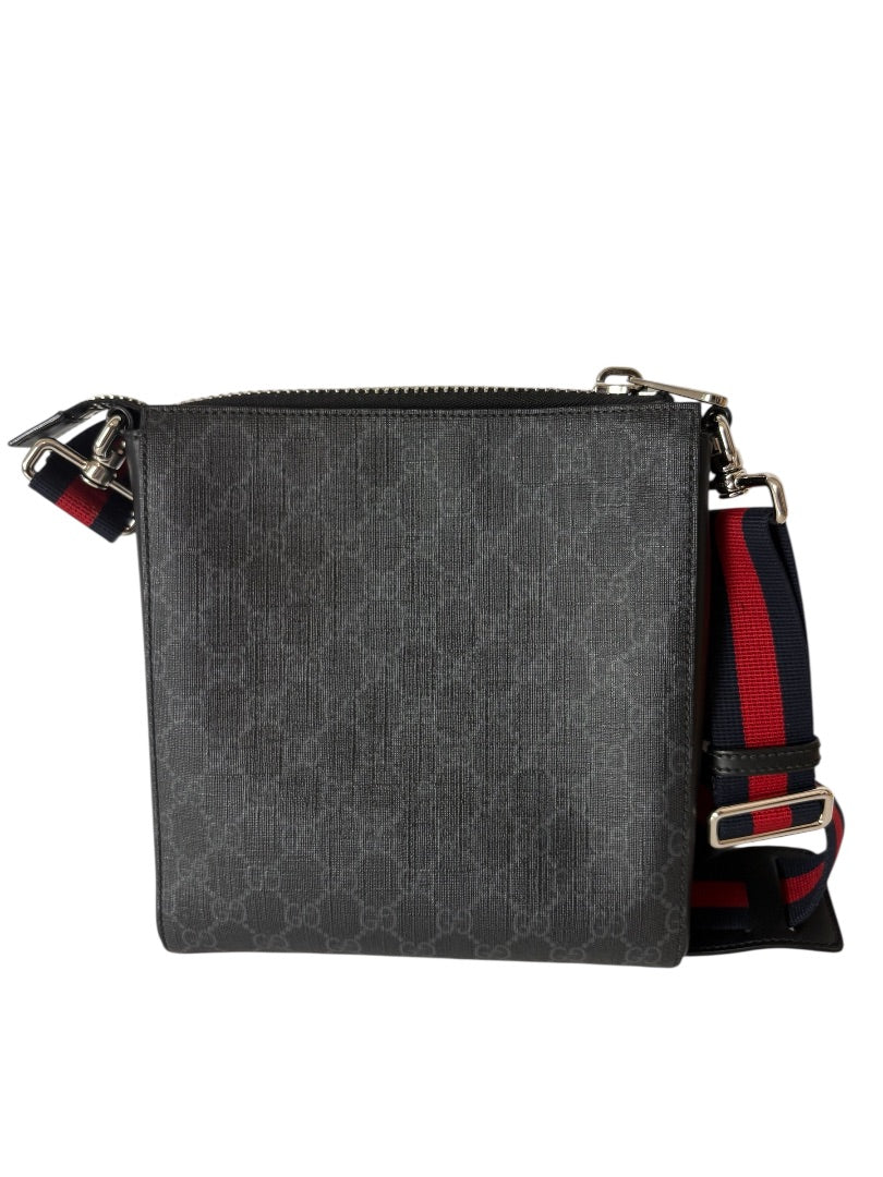 Gucci GG Supreme Canvas Messenger Bag