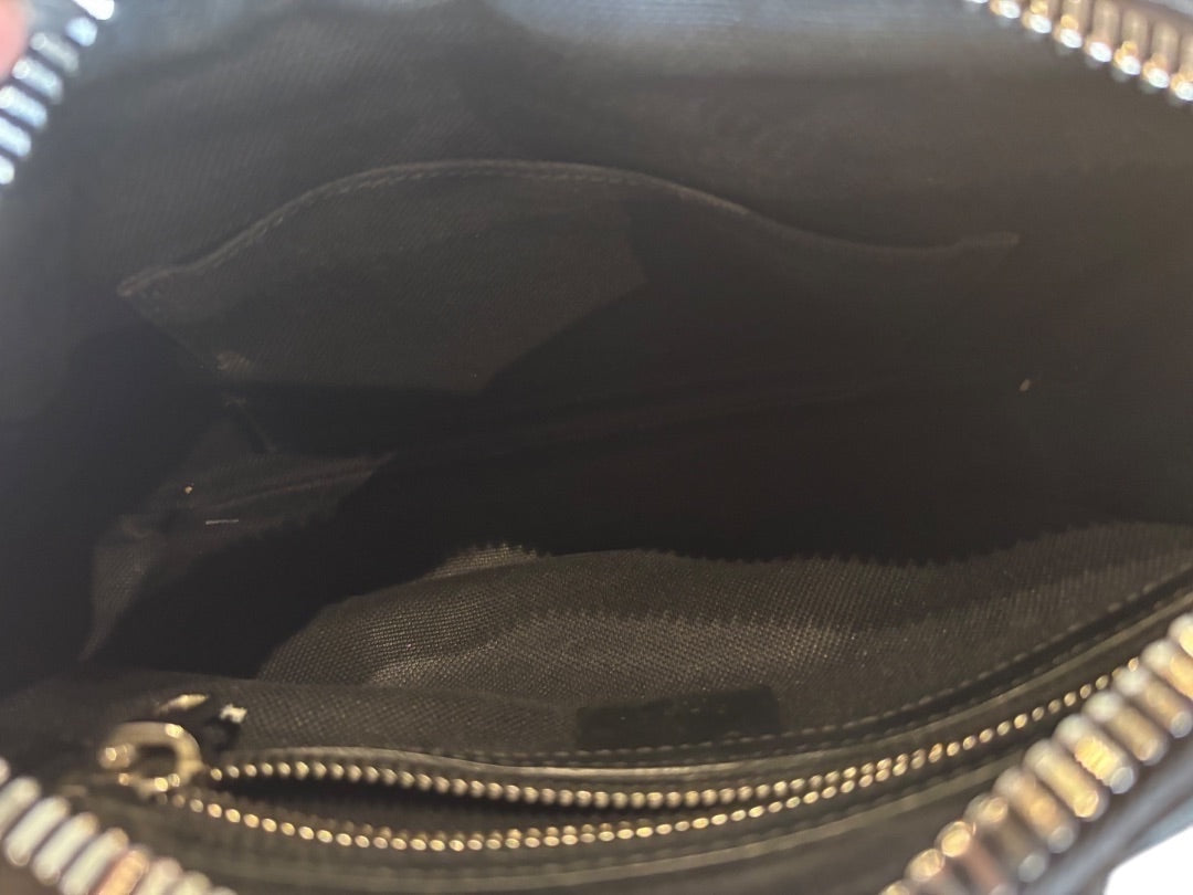 Posh Purse Co Gucci Soft GG Supreme Monogram Web Belt Bag interior with zip pocket and slip pocket.