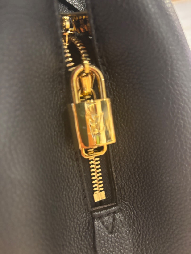 Black Louis Vuitton Louis Vuitton Montaigne