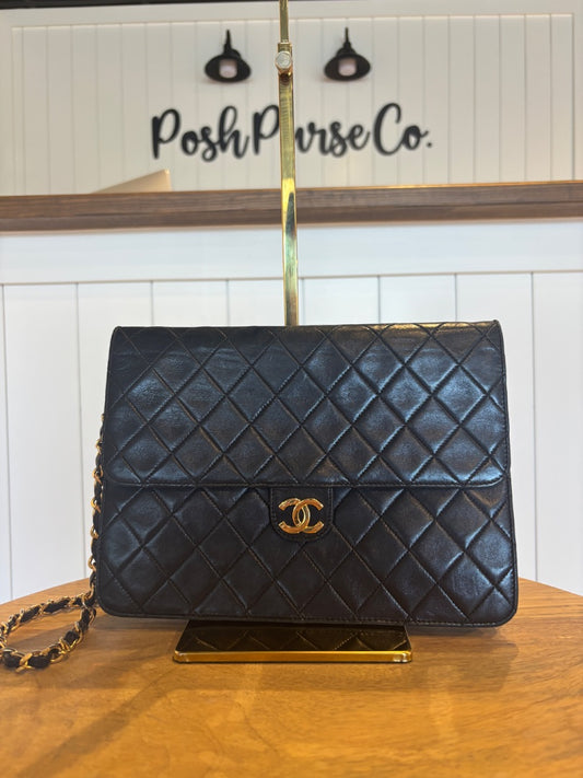 Black Chanel Chanel Vintage with Chain
