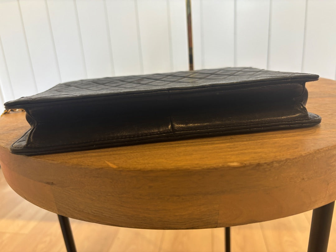 Black Chanel Chanel Vintage with Chain