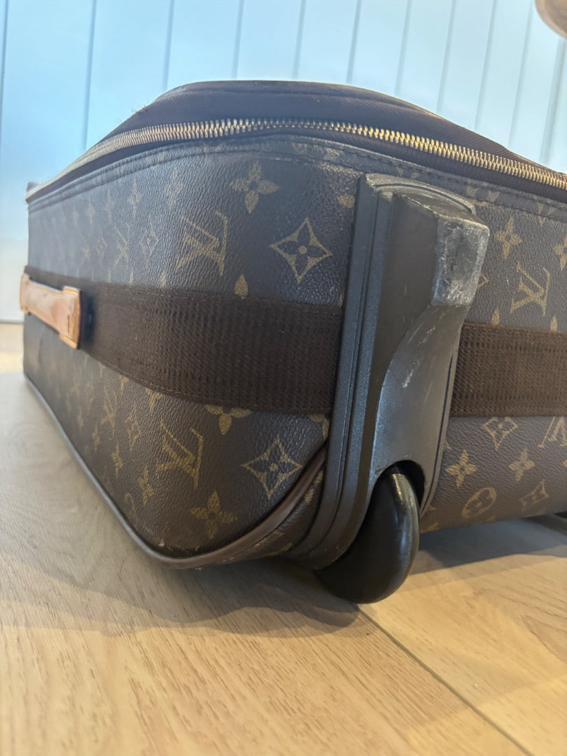 Louis Vuitton Louis Vuitton Pegase 60