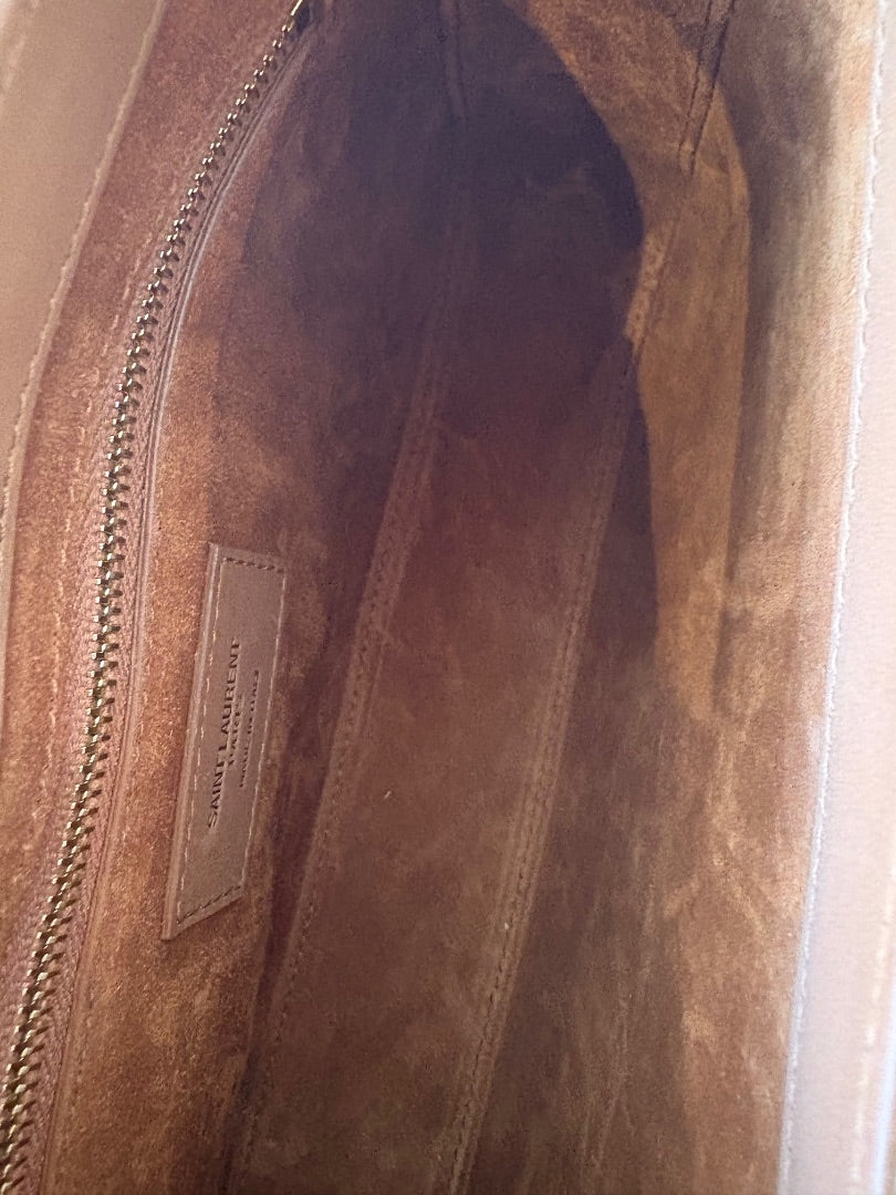 Stunning Saint Laurent LE 57 Shoulder Bag