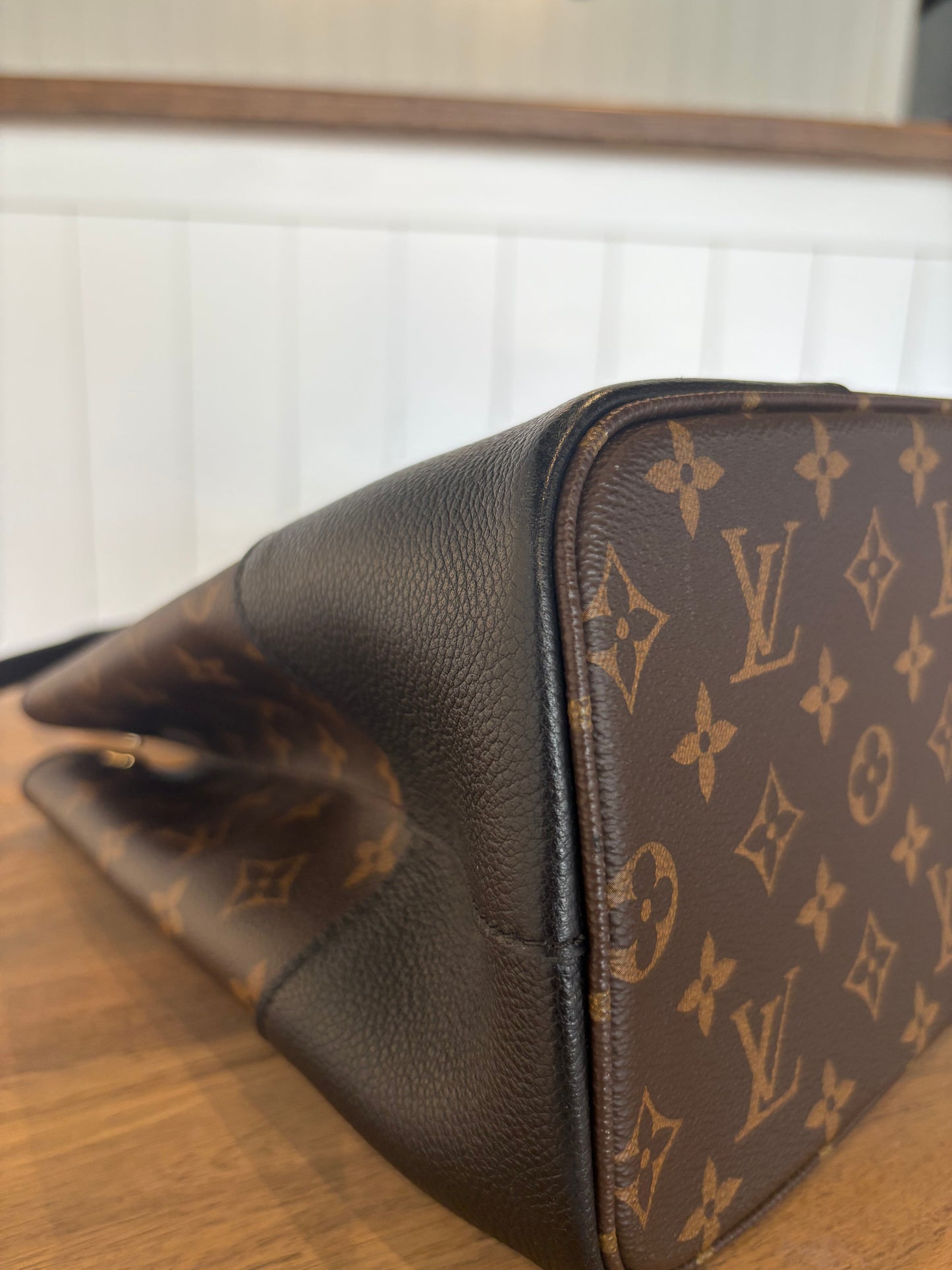 Louis Vuitton Monogram and Black Flandrin