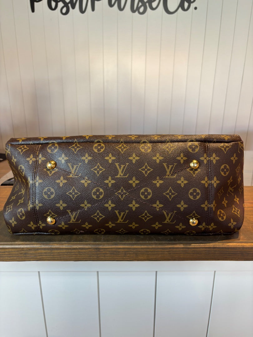 Monogram Louis Vuitton Artsy