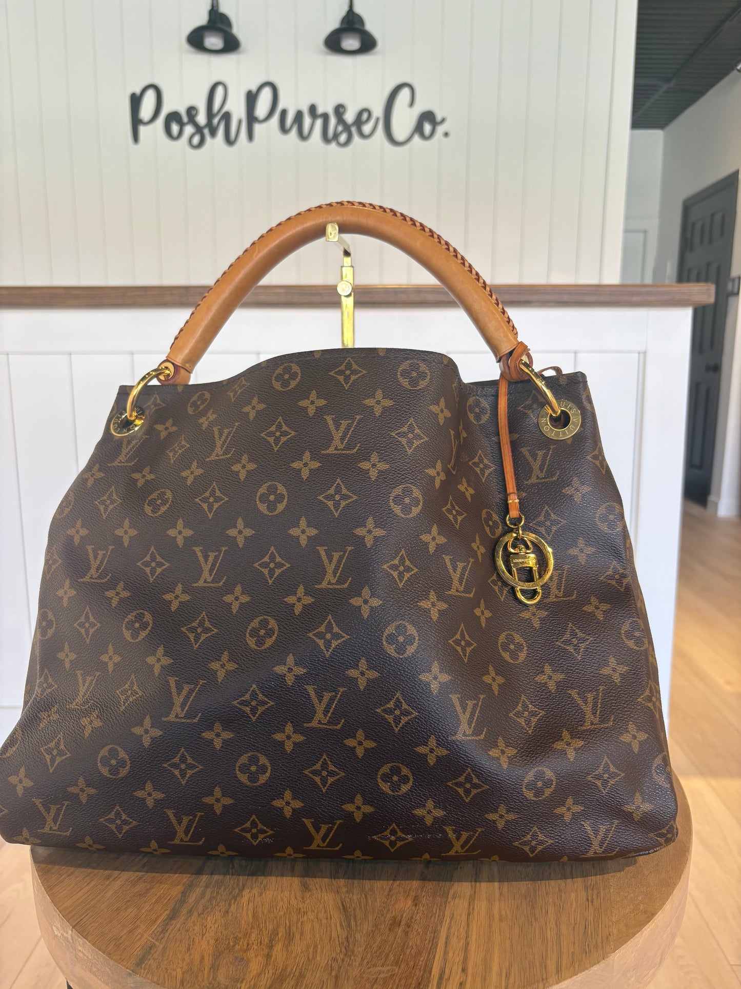 Louis Vuitton Monogram Artsy MM