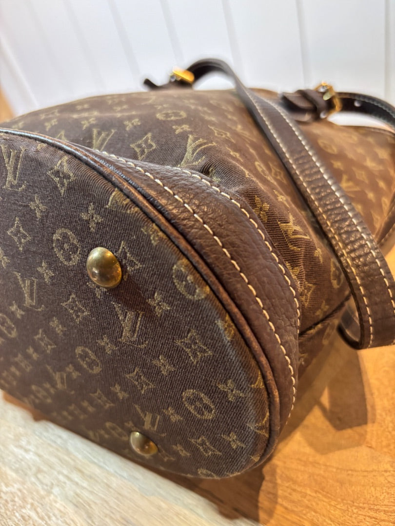 Monogram Louis Vuitton Bucket Bag