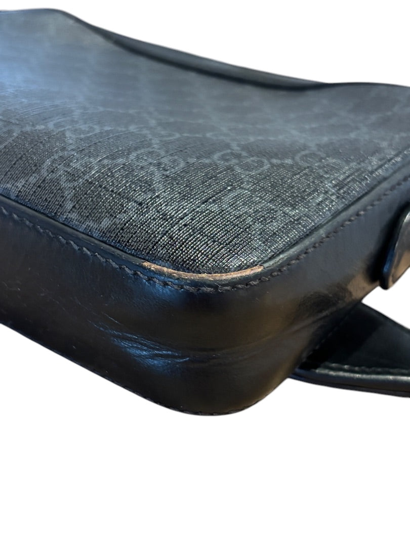 Gucci Supreme GG Crossbody