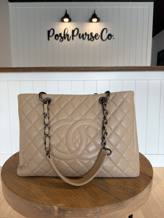 Chanel Caviar Grand Shopping Tote