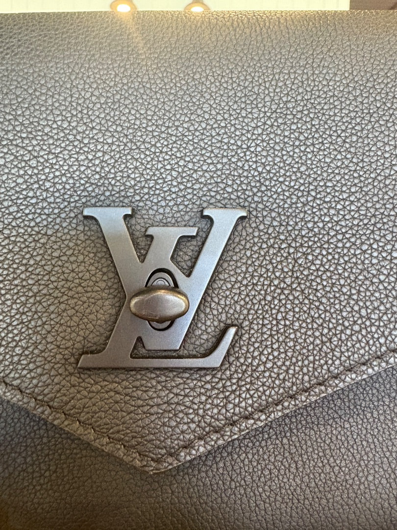 Black Louis Vuitton BB Black My Lock Me, BB
