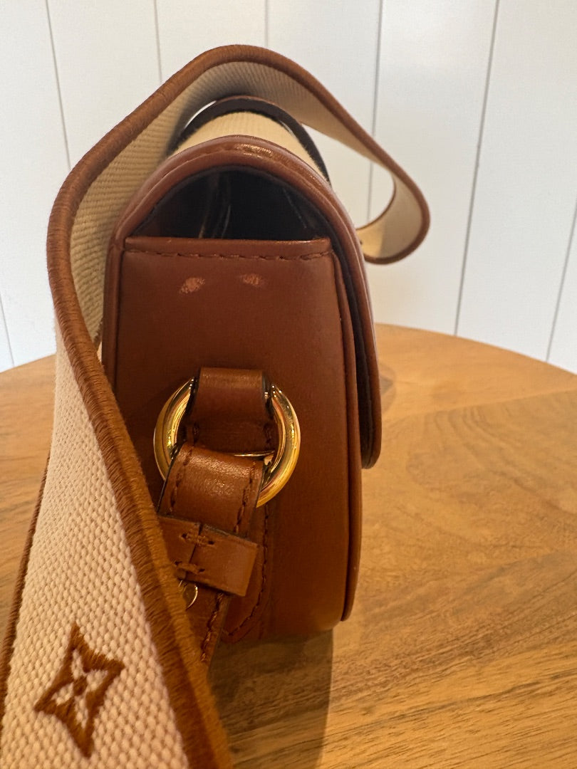 Tan Louis Vuitton Limited Edition Louis Vuitton Post 9