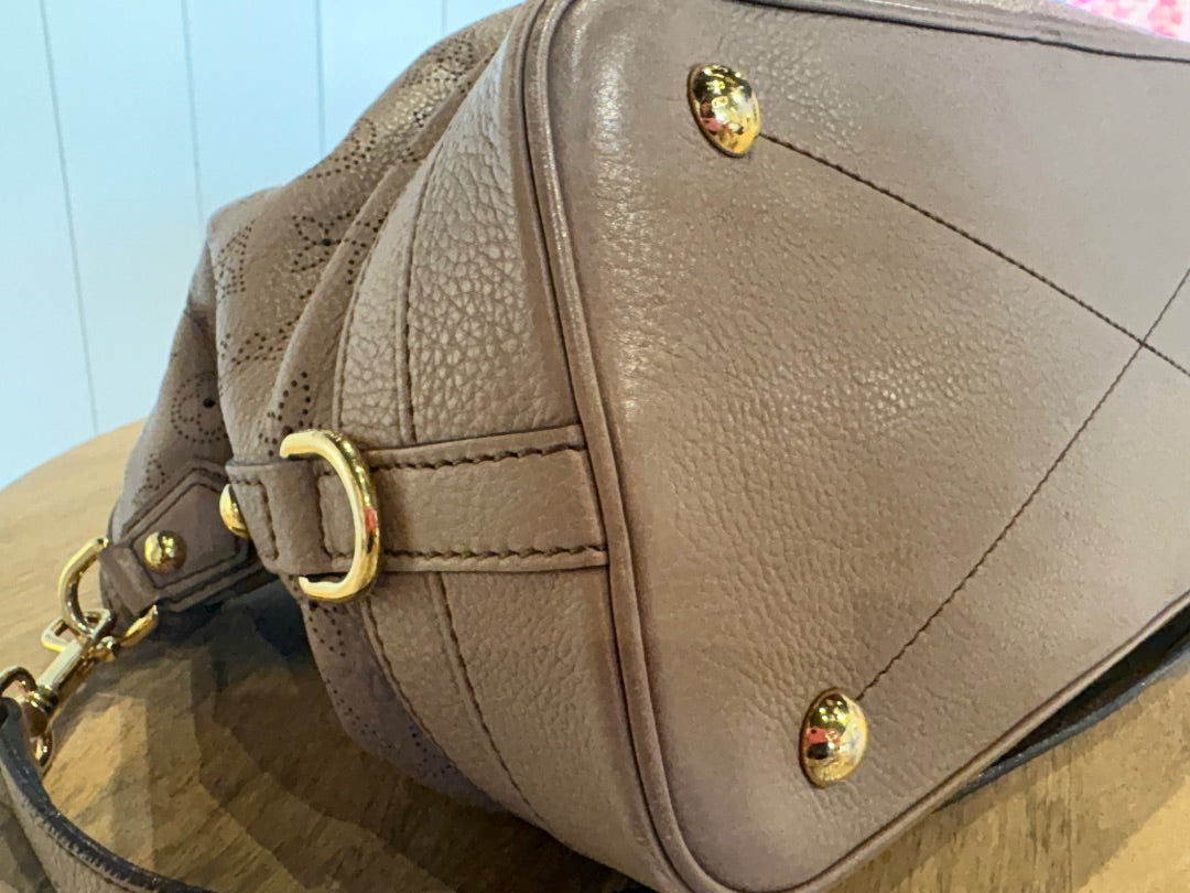 Beige Louis Vuitton Stellar Tote