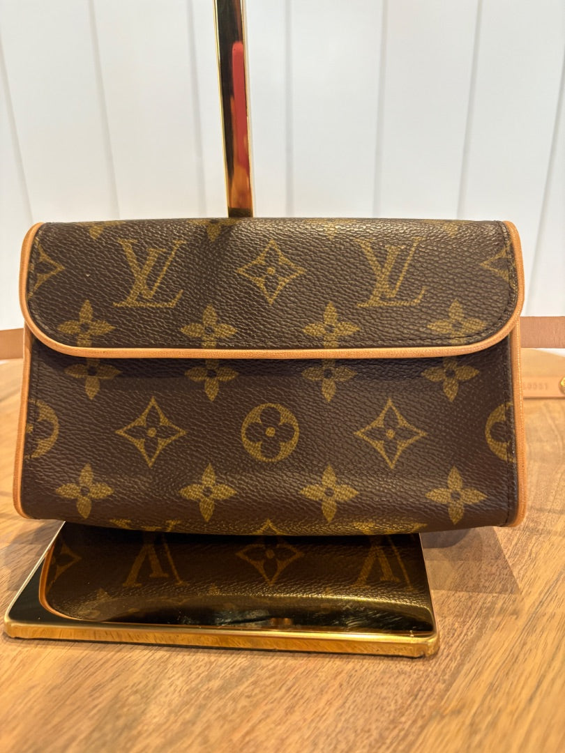 Monogram Louis Vuitton Lous Vuitton Florentine Waist Bag, XS