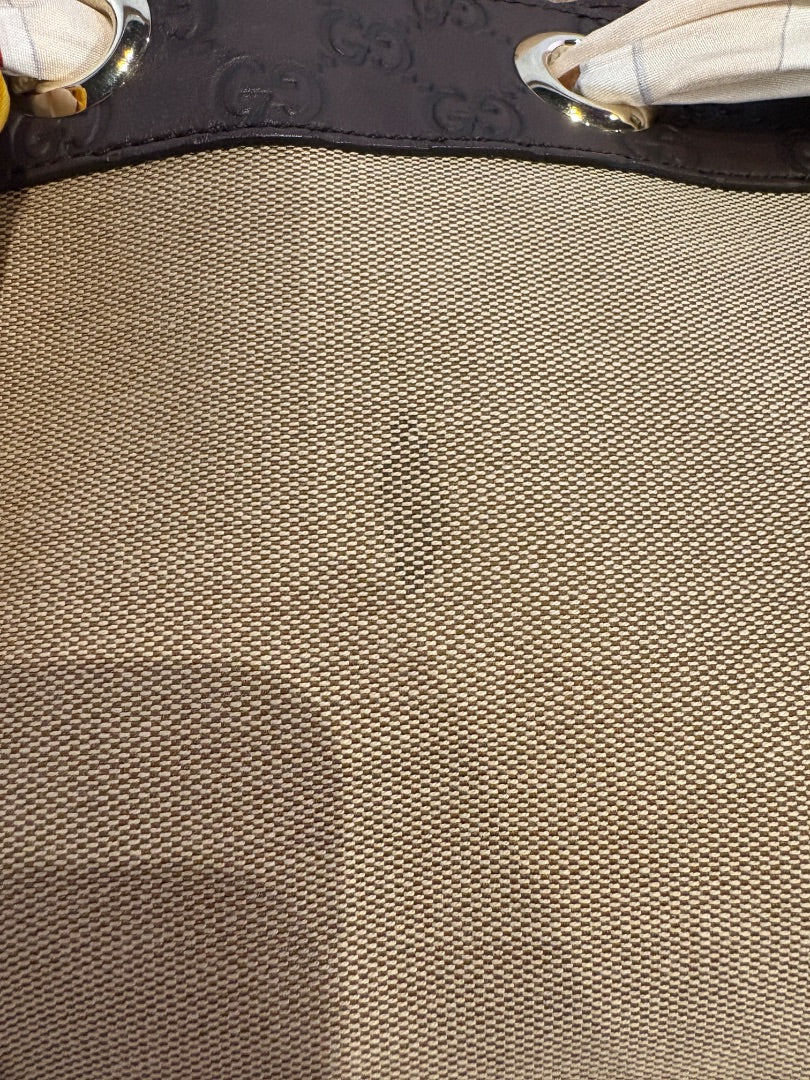 Gorgeous Gucci Positano Tote, Large