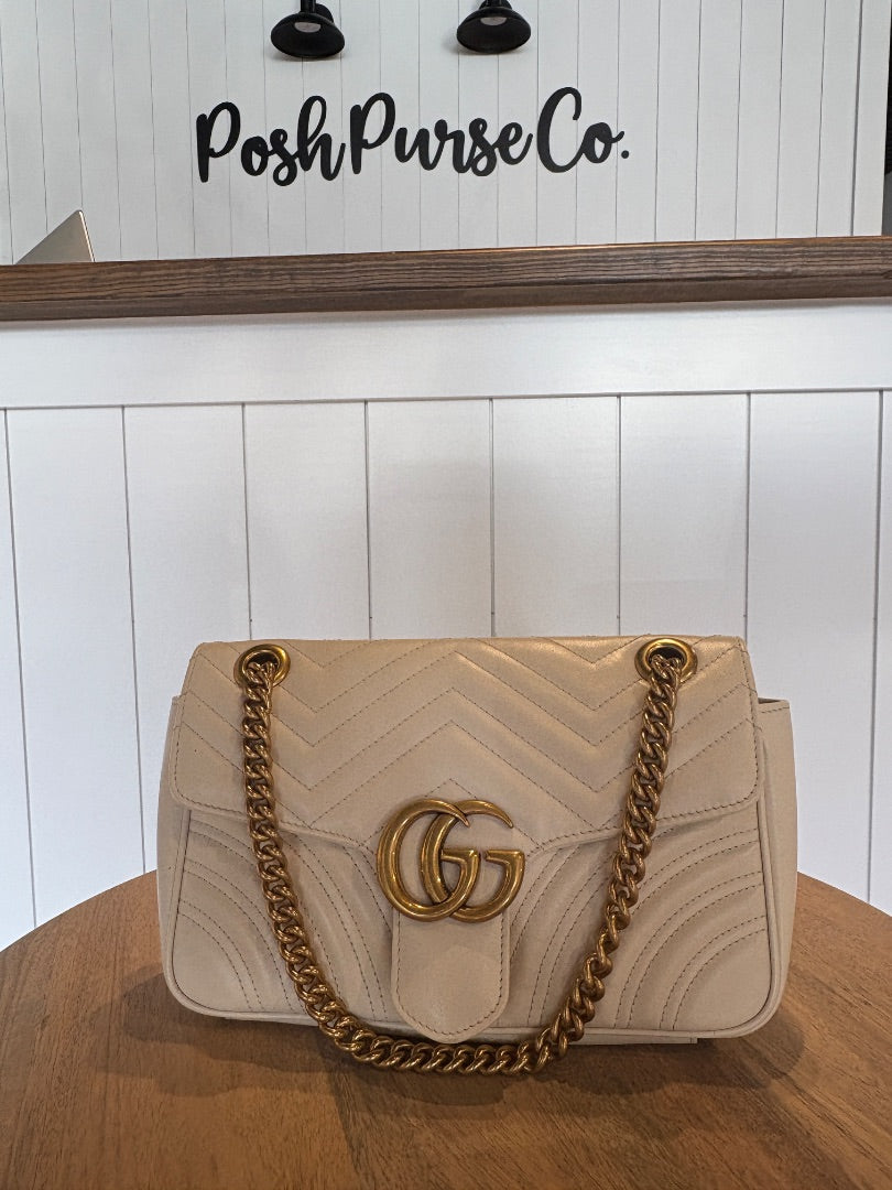 Ivory Gucci Calfskin Matelasse GG Marmont Bag