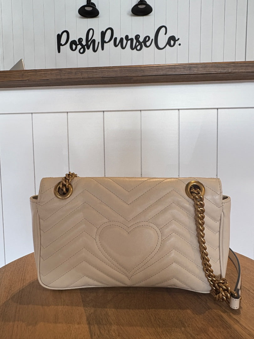 Ivory Gucci Calfskin Matelasse GG Marmont Bag