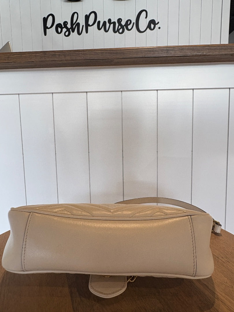Ivory Gucci Calfskin Matelasse GG Marmont Bag