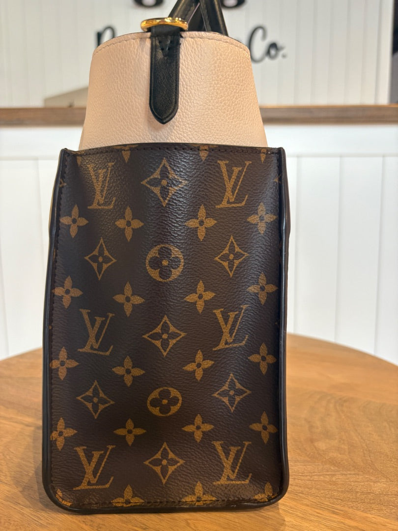 Navy Louis Vuitton Limited Edition - On My Side Marine