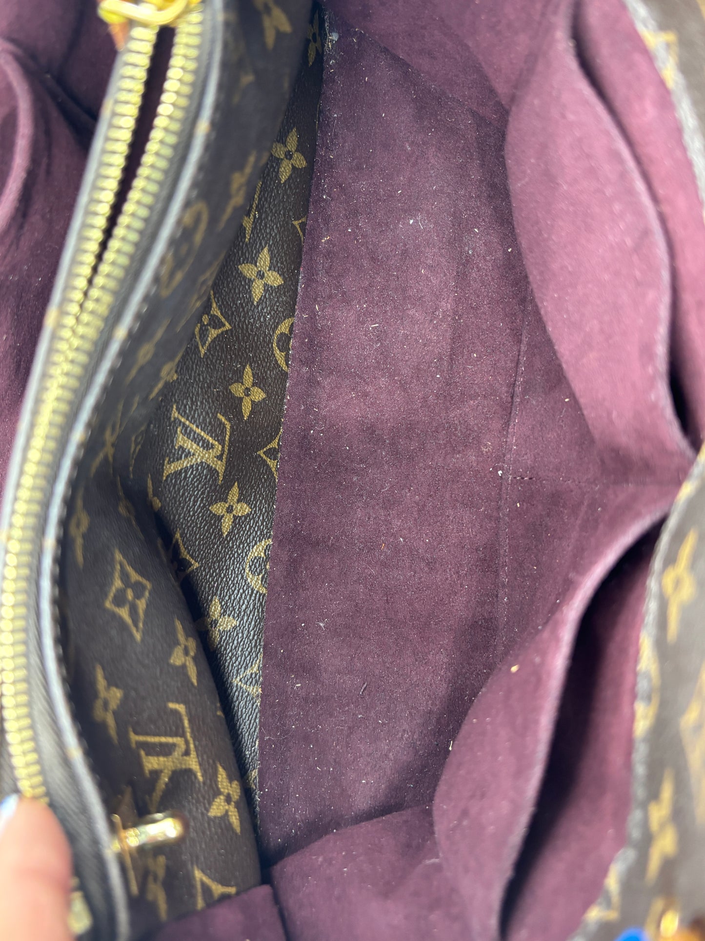Monogram Louis Vuitton Montaigne, MM