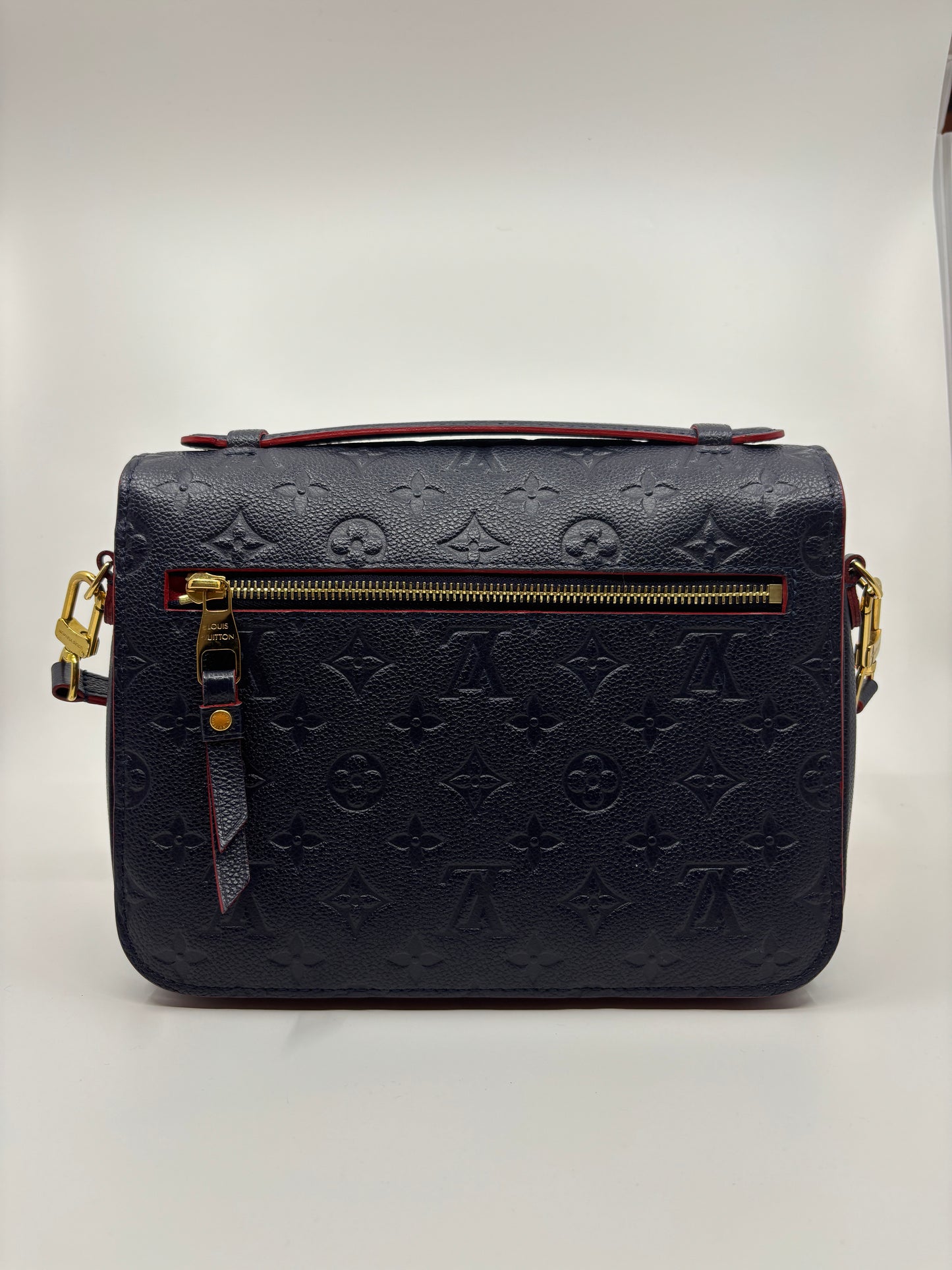 Louis Vuitton Pochette Metis