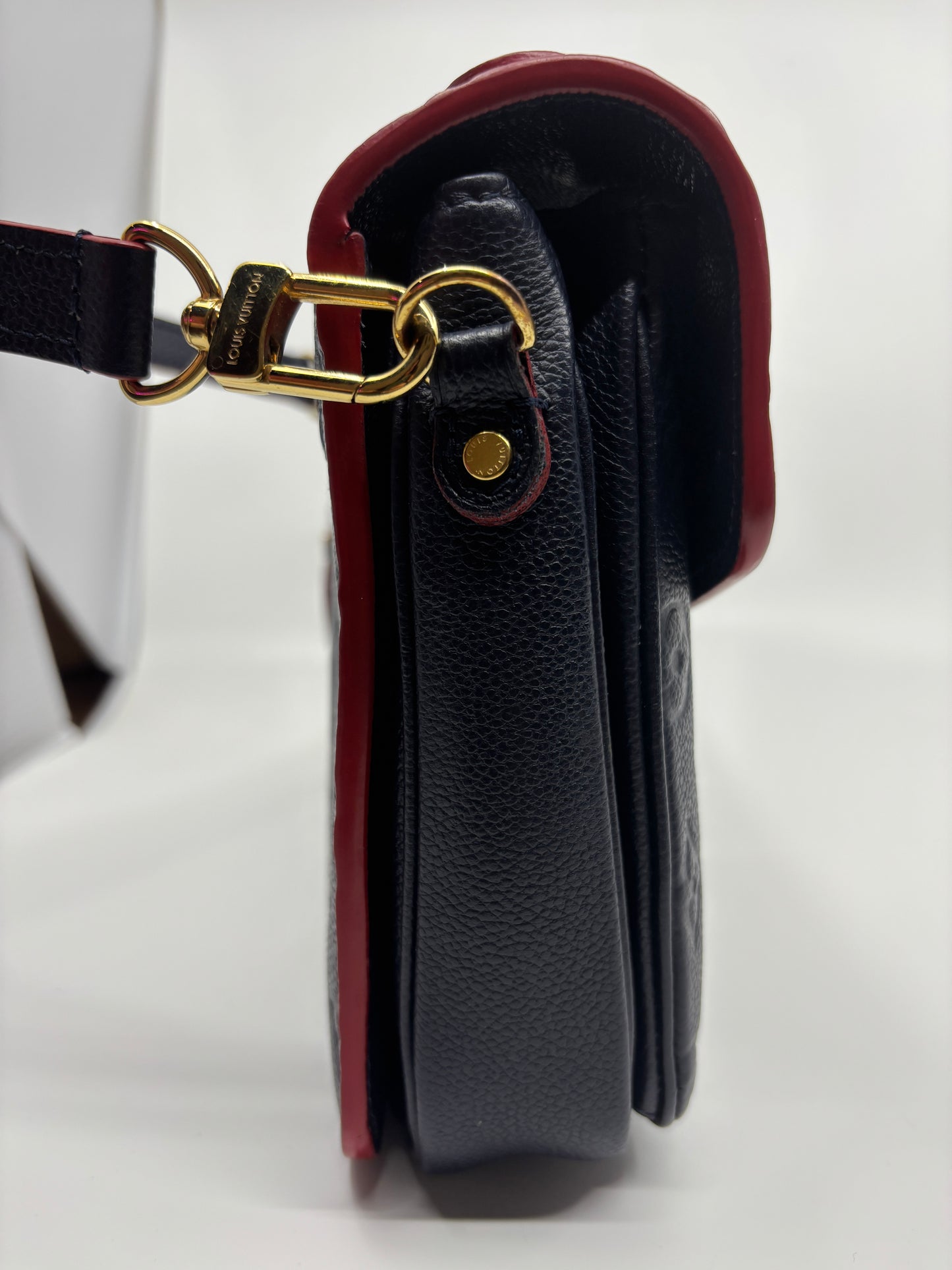 Louis Vuitton Pochette Metis