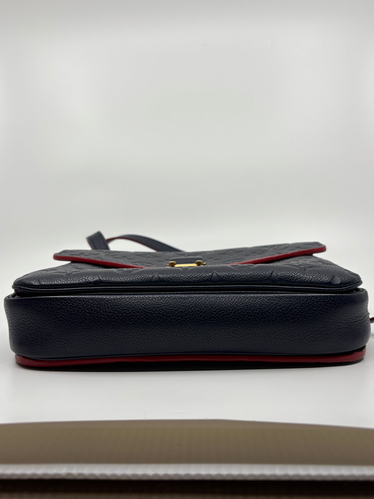 Louis Vuitton Pochette Metis