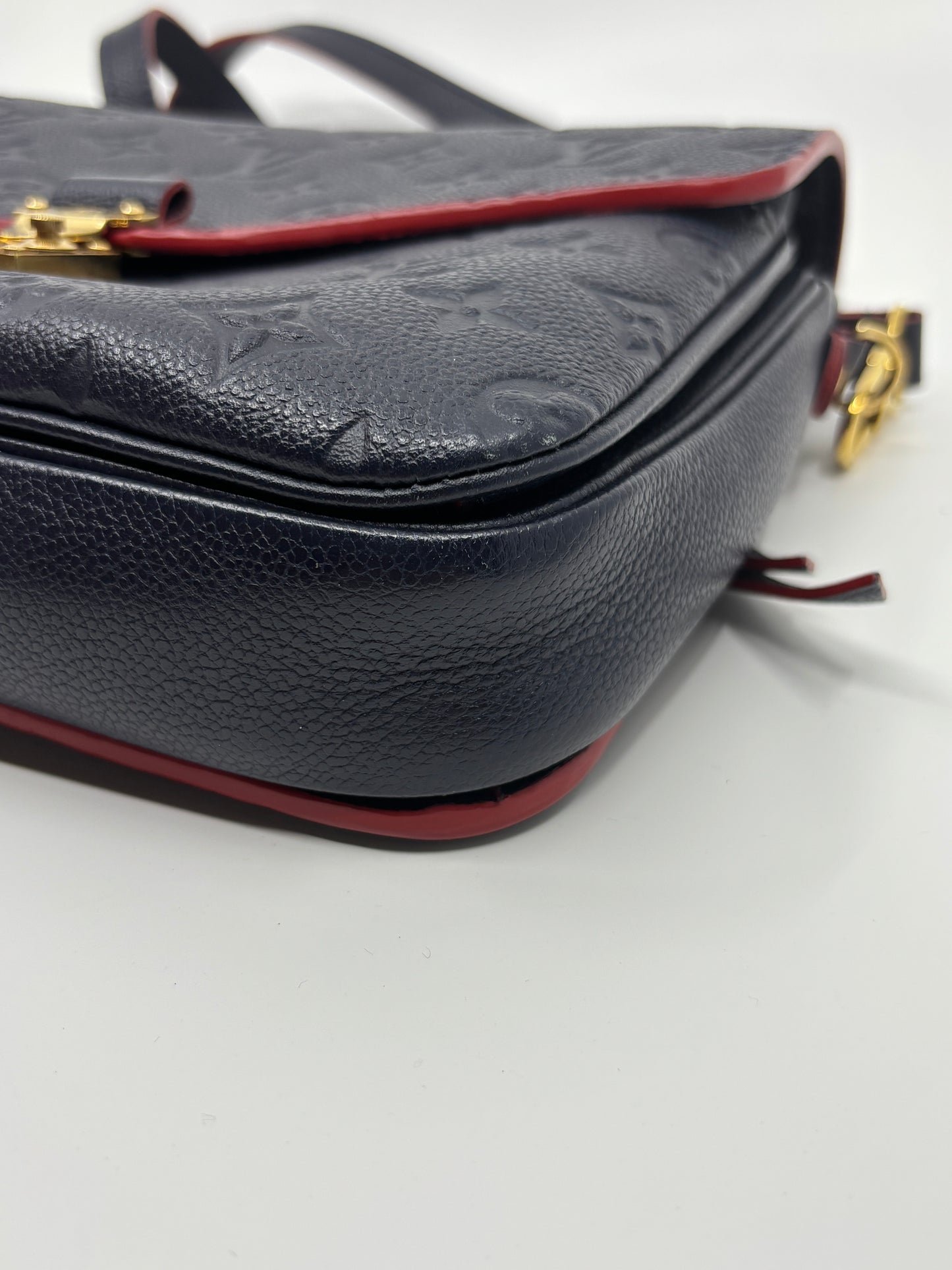 Louis Vuitton Pochette Metis