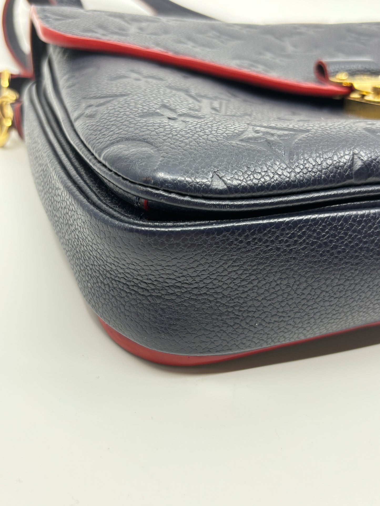Louis Vuitton Pochette Metis
