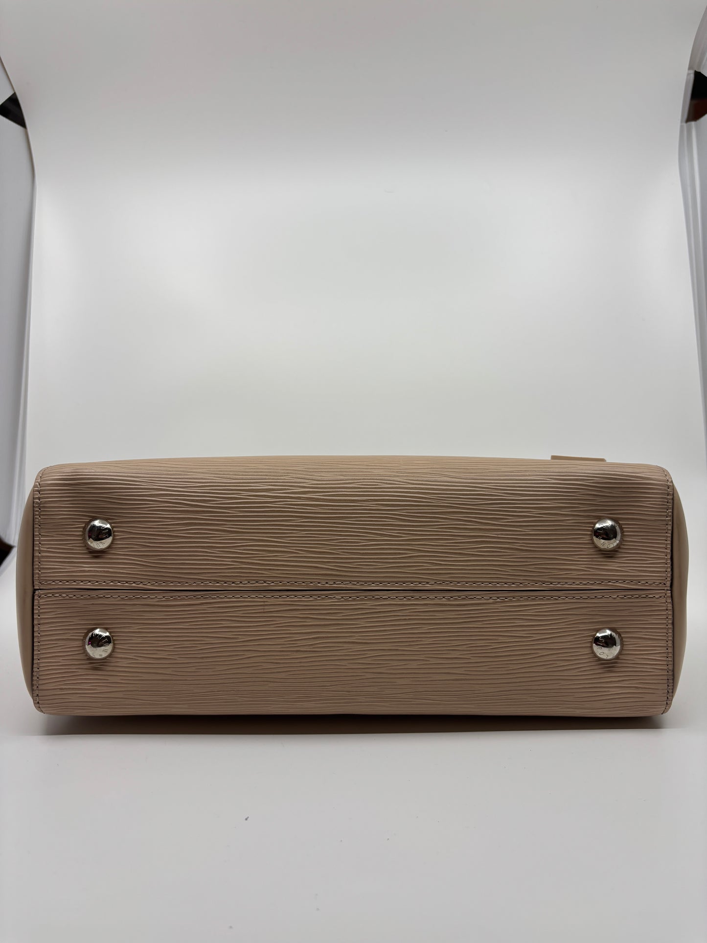 Vuitton Louis Vuitton Epi Cluney MM