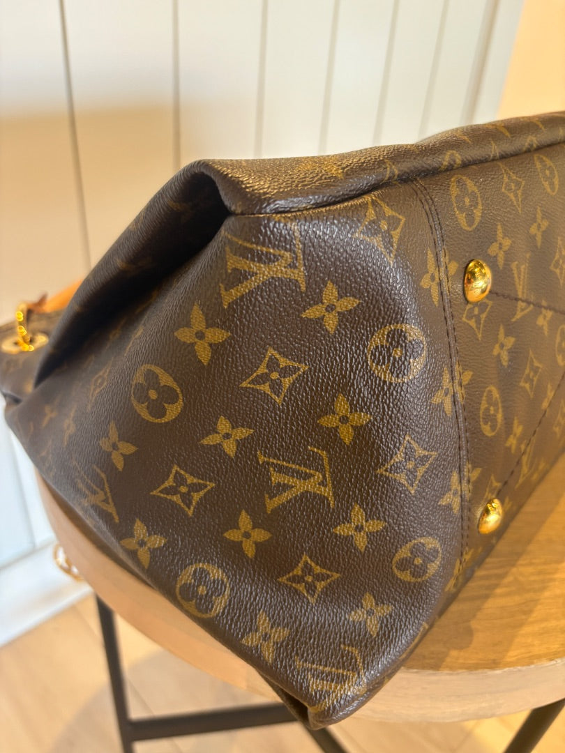 Monogram Louis Vuitton Artsy