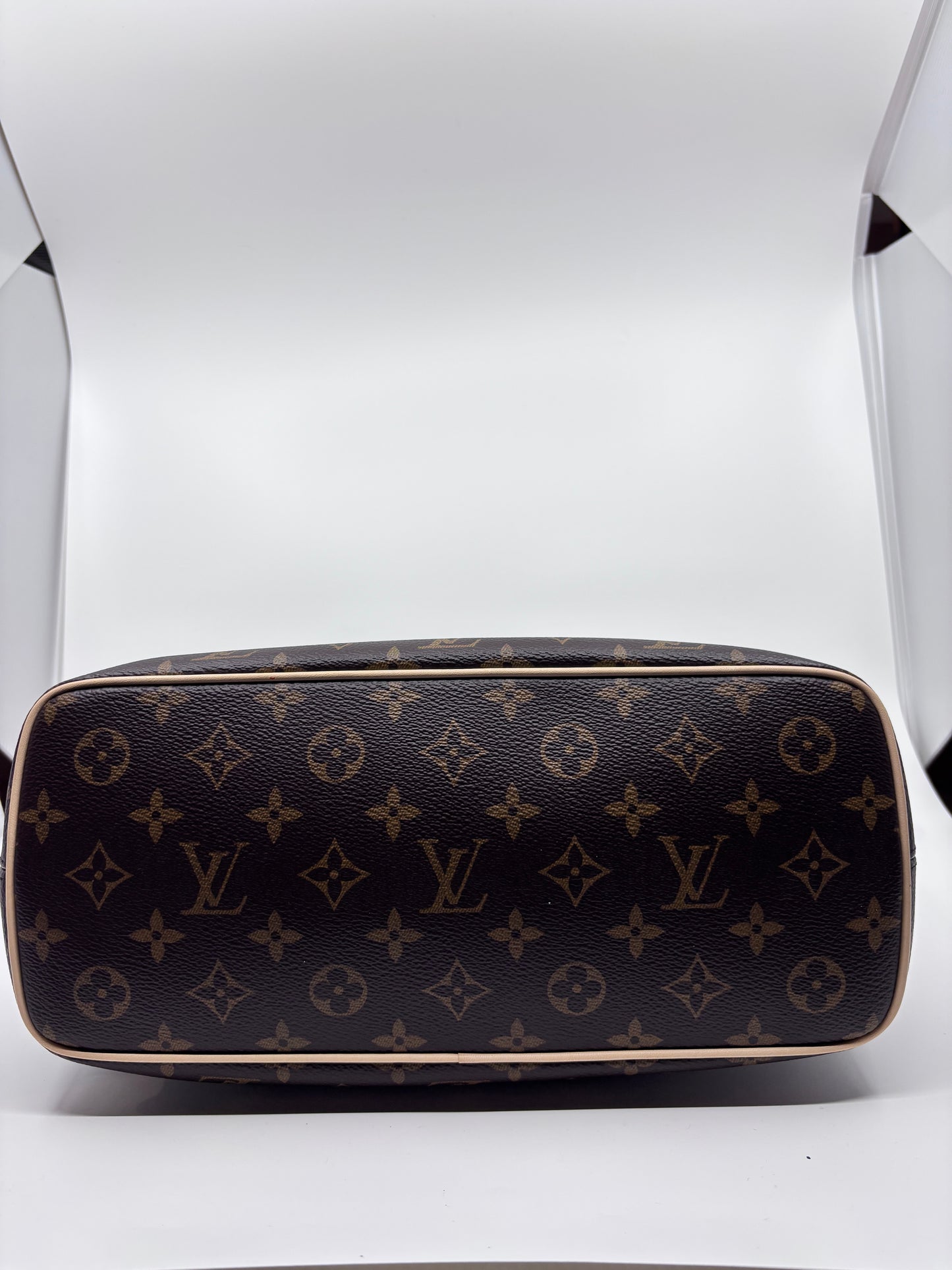 Monogram Louis Vuitton Lockit Bag