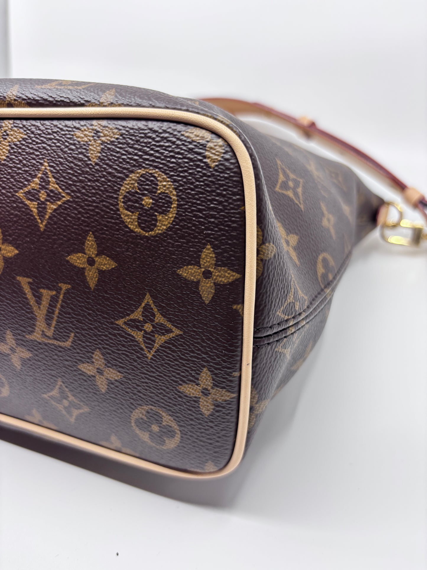 Monogram Louis Vuitton Lockit Bag