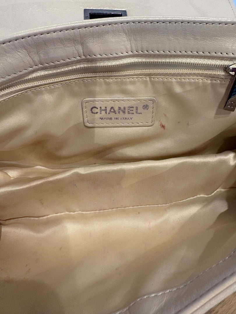 Ivory Chanel East West Accordion Calfskin