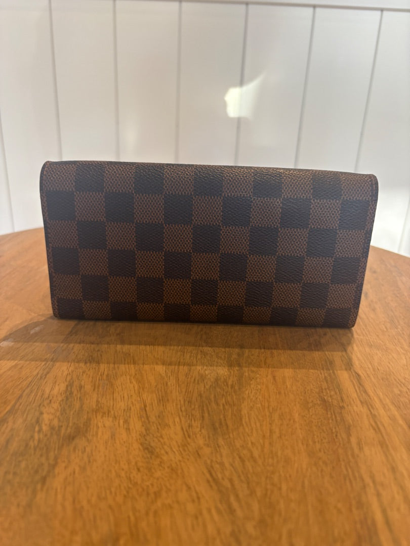 Monogram Louis Vuitton Emilie Wallet