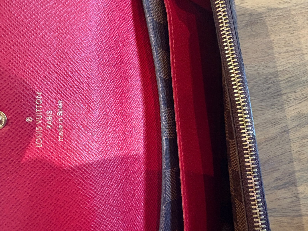 Monogram Louis Vuitton Emilie Wallet