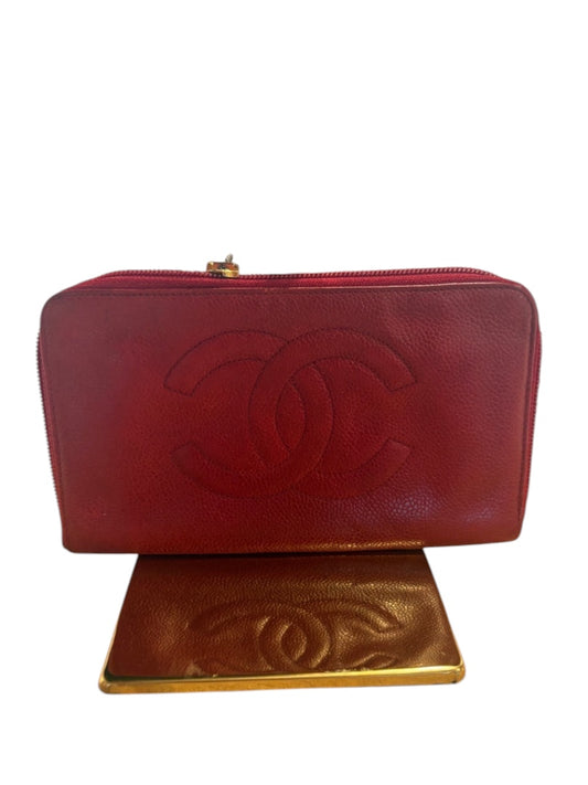 Red Chanel Vintage Caviar Wallet