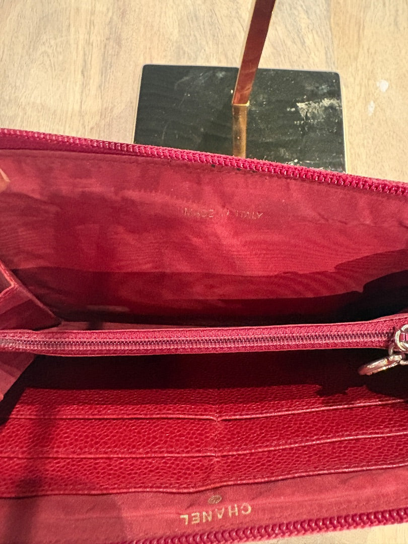 Red Chanel Vintage Caviar Wallet