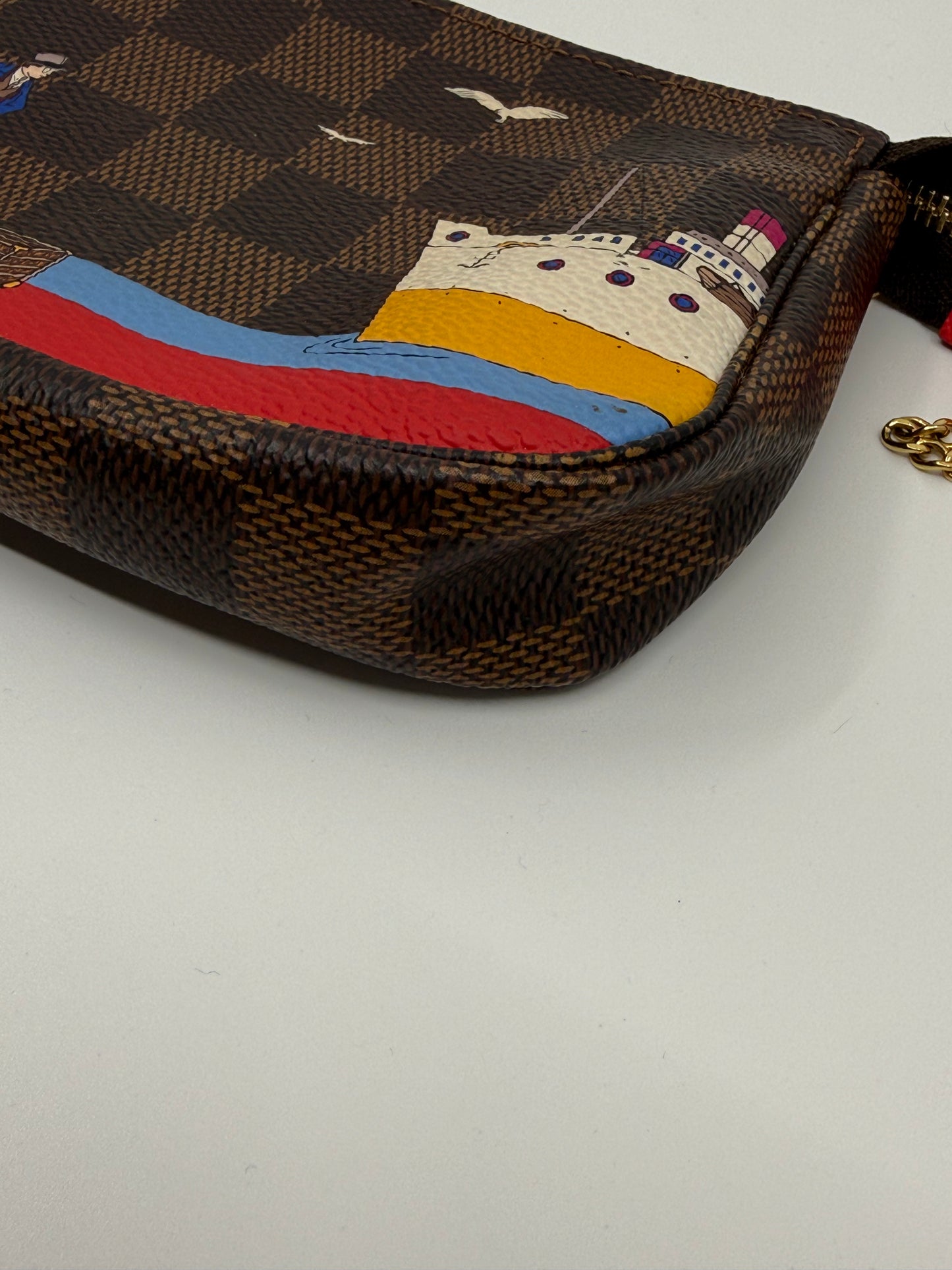 Ebene Louis Vuitton 2016 Christmas Chain Pochette