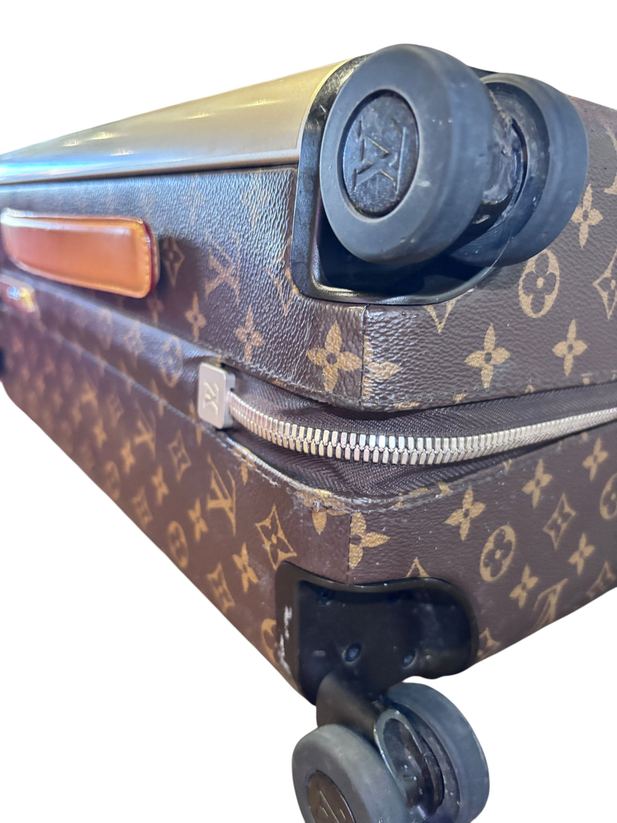 Posh Purse Co. Louis Vuitton Horizon 55 rolling suitcase in iconic brown monogram coated canvas with silver hardware.
