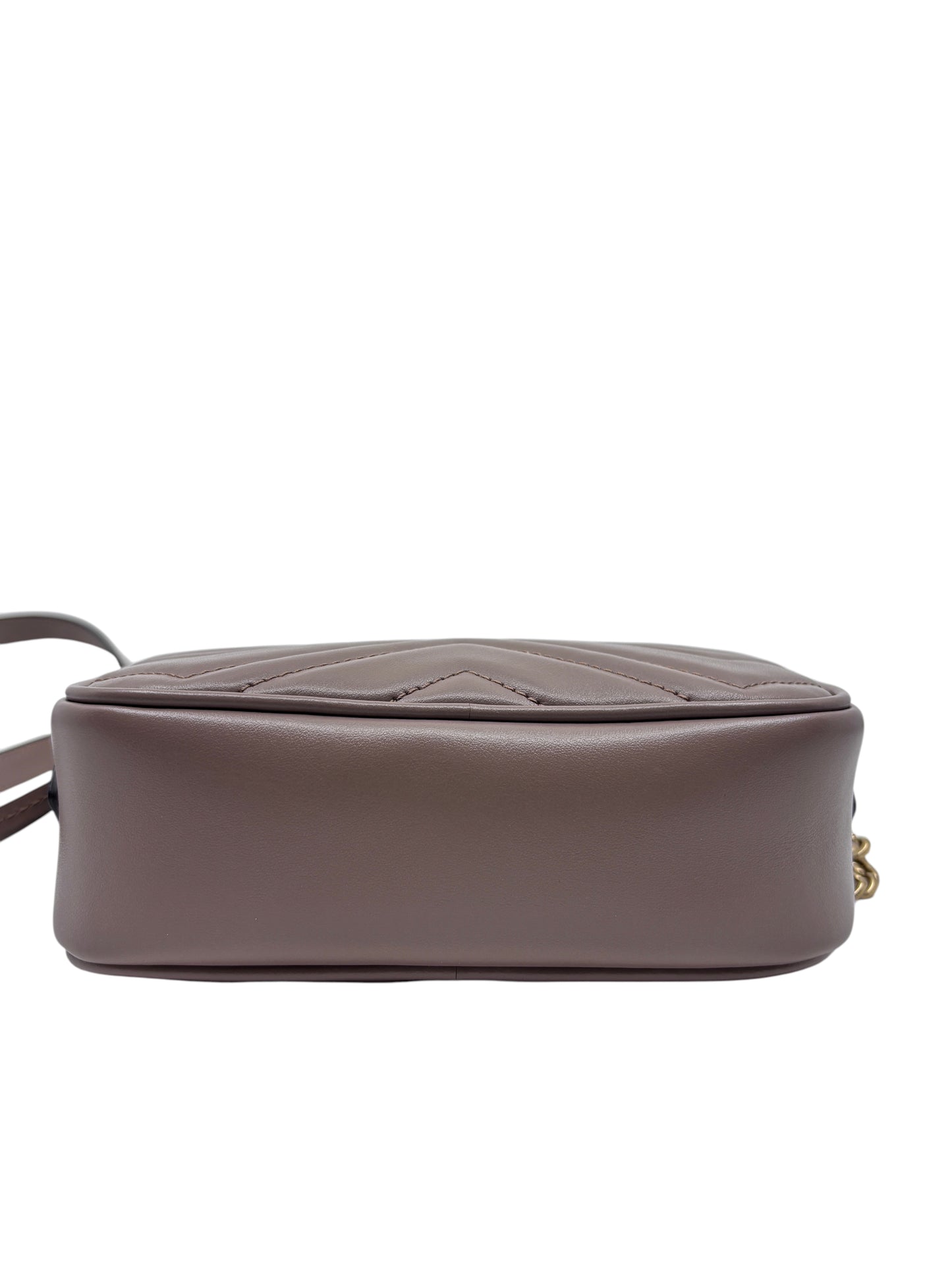 Posh Purse Co. beige Gucci camera bag featuring quilted leather and a compact crossbody silhouette.