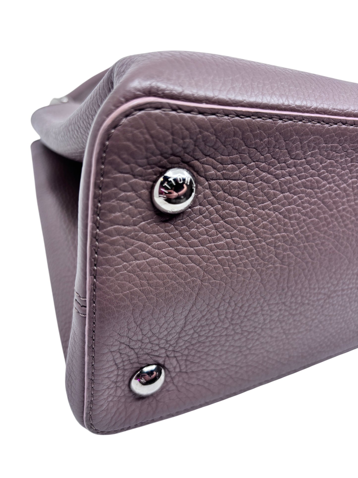 Posh Purse Co preloved beige Louis Vuitton Capucines MM handbag showing textured leather and silver metal feet